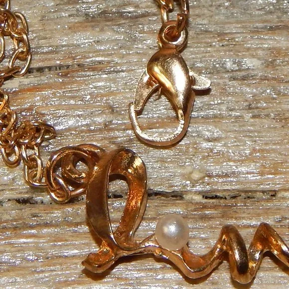 <3  Cursive "Love" w/Pearl for "O" Necklace  <3 - Picture 6 of 7
